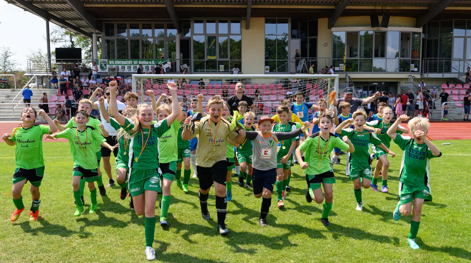 Residenzstadtpokal - Siegerehrung im Volksparkstadion Gotha