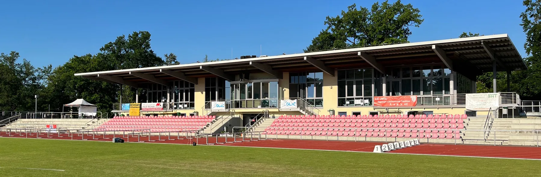 Volksparkstadion Gotha - Stadionhauptgebäude